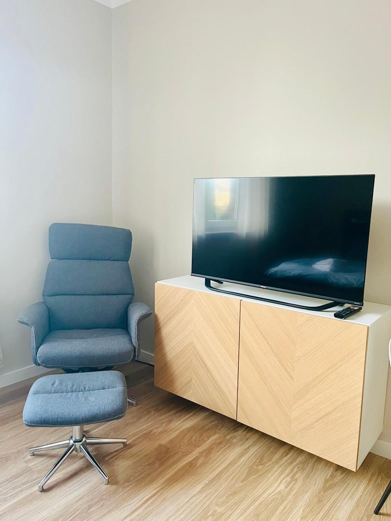 Apartment Maedchen Wunstorf